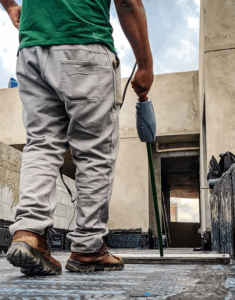 realizacao do teste eletrostatico em manta asfaltica